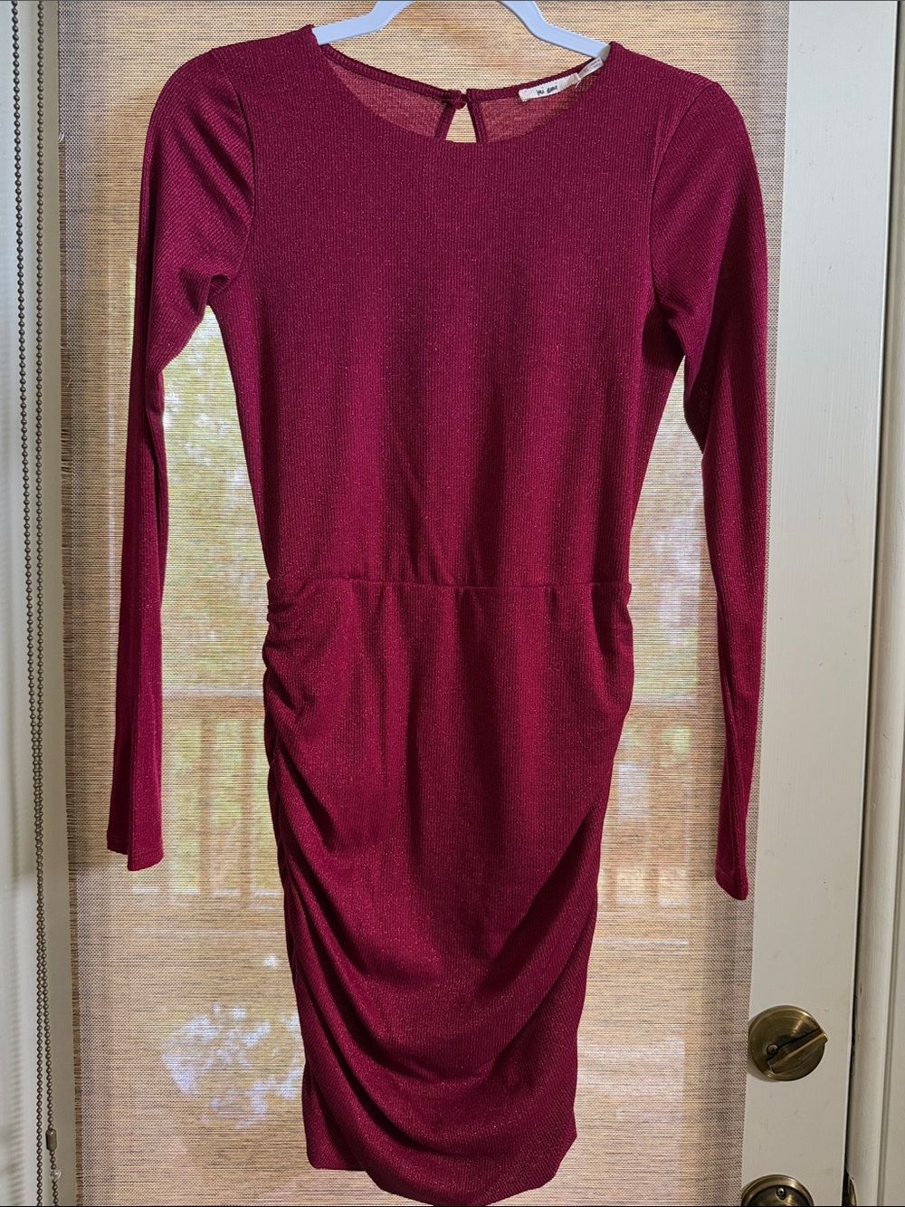 Mi Ami Long-Sleeve Ruched Sheath Dress in Wine